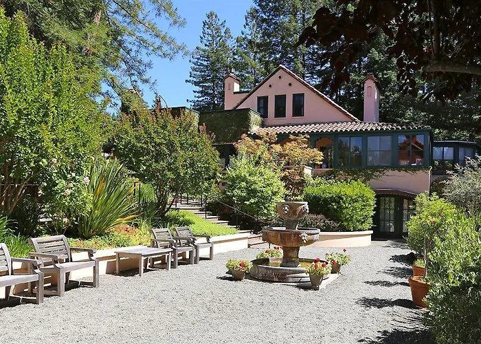 Applewood Inn